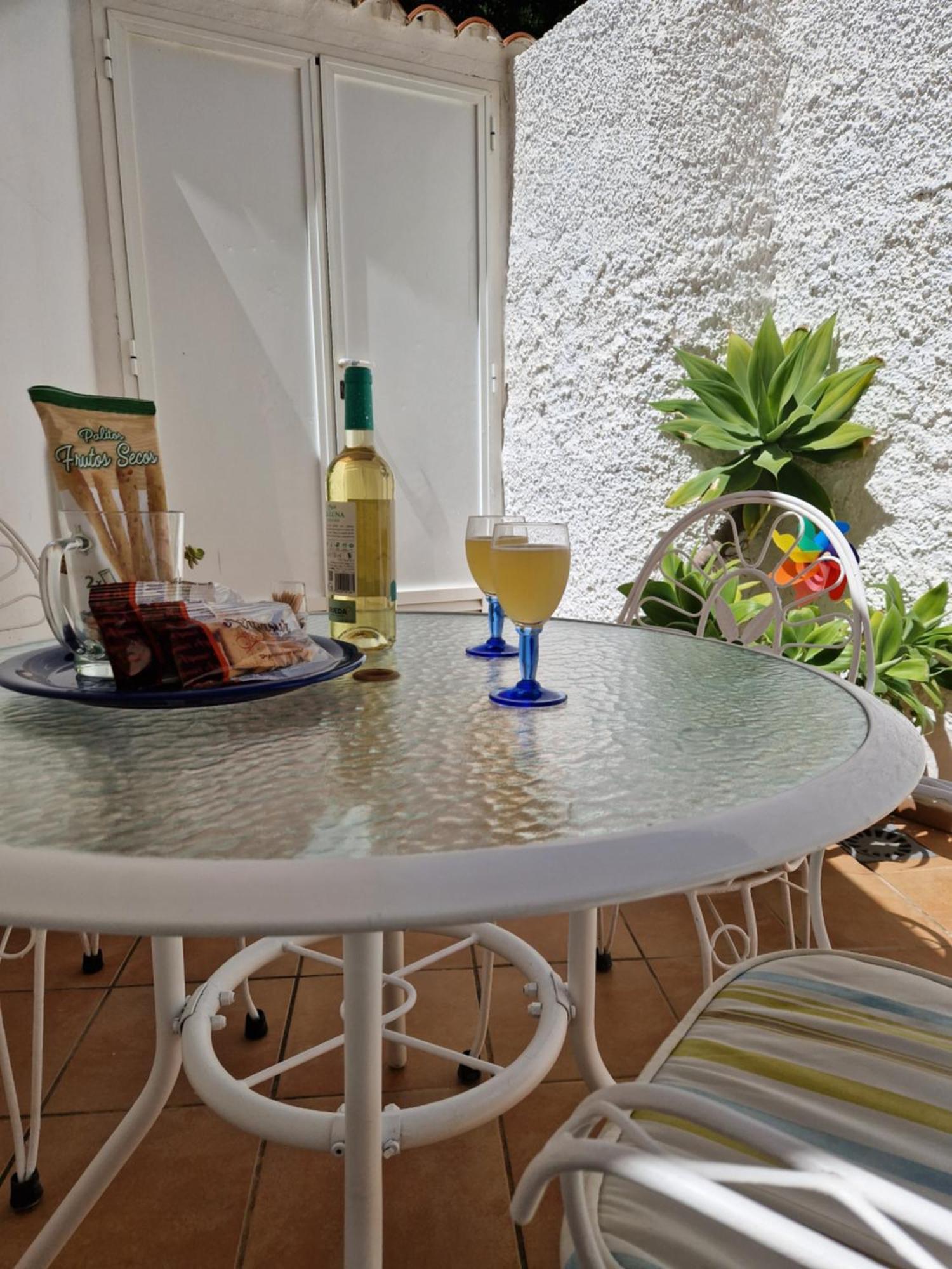 San Antonio - Beach, Pool And Terrace Торемолинос Екстериор снимка